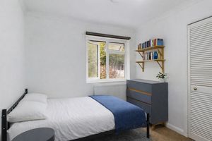 Photo 18- click for photo gallery